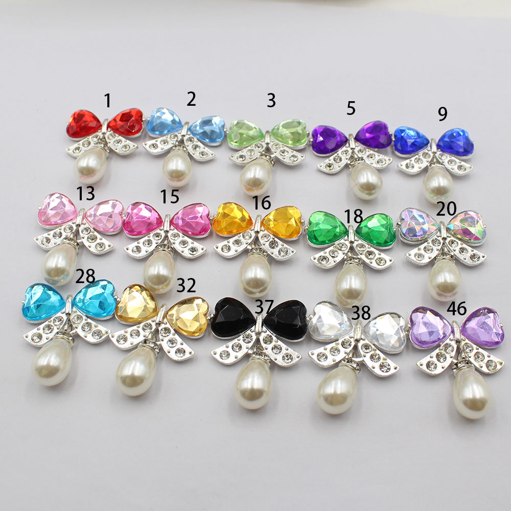 Pearl Earring Stud - Vendite dirette di 5 pezzi/set fiocco