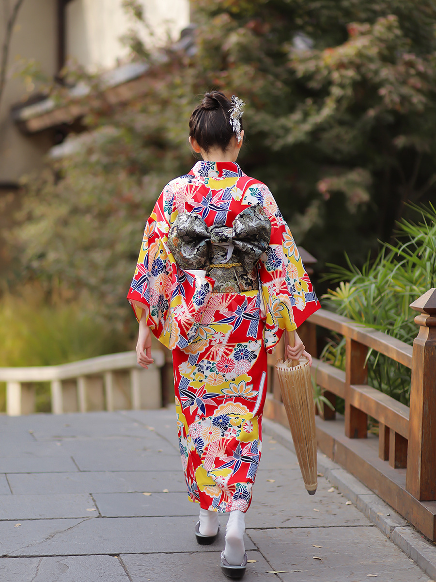 Japanese Women Formal Wear - Kimono Tradizionale Giapponese da Donna, Yukata