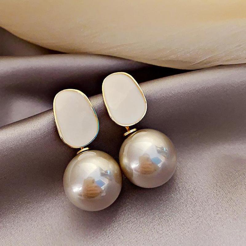 Orecchini di perle nobili di a - Pearl Earring Stud recensione e prezzo
