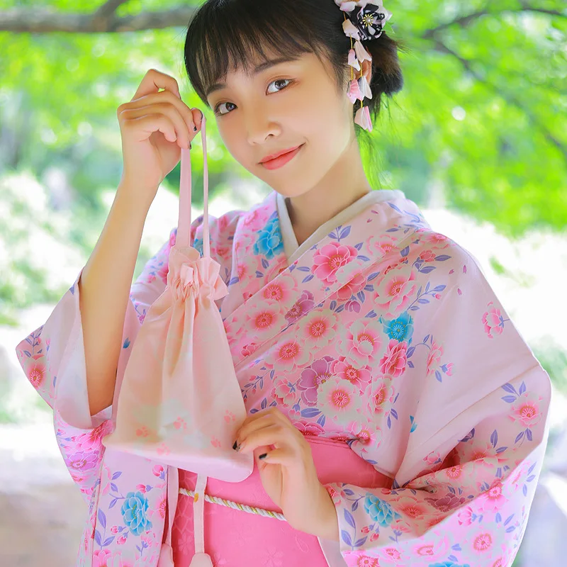 Costume da donna kimono giappo - Japanese Women Formal Wear recensione e prezzo
