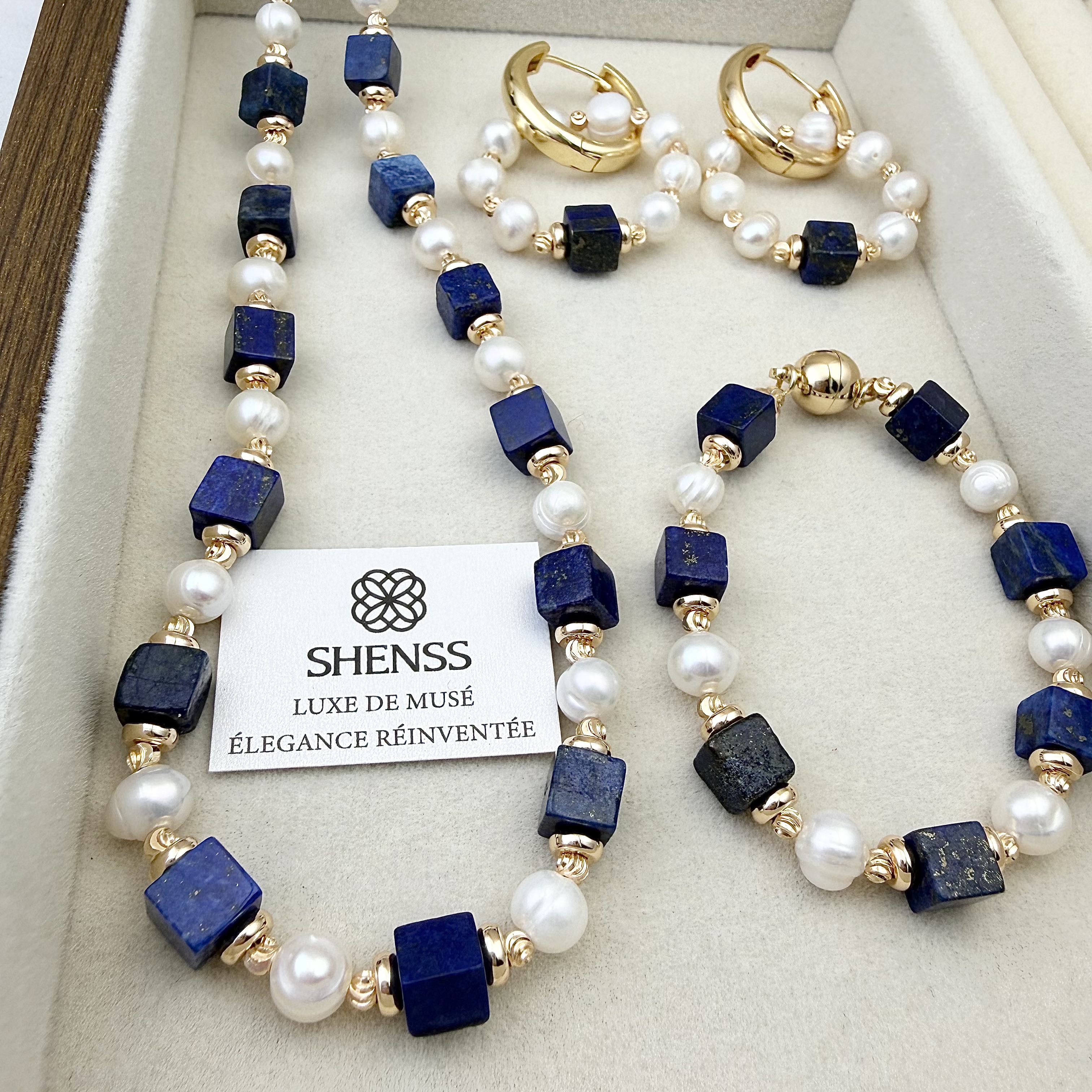 Set di Gioielli in Lapislazzul - Pearl Earring Stud recensione e prezzo