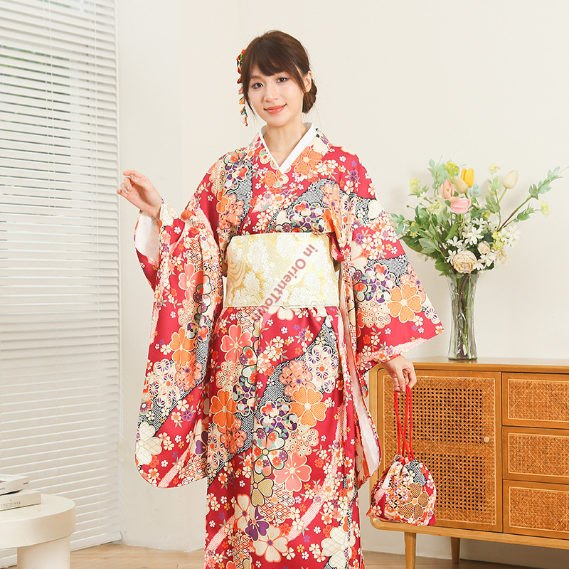Kimono Giapponese da Donna Ver - Japanese Women Formal Wear recensione e prezzo