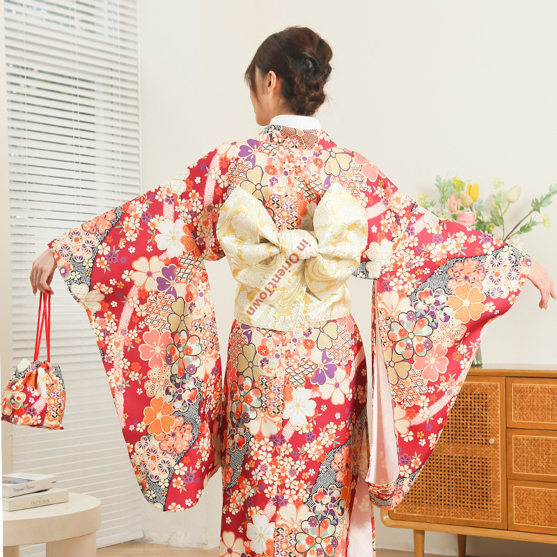 Kimono Giapponese da Donna Ver - Japanese Women Formal Wear recensione e prezzo