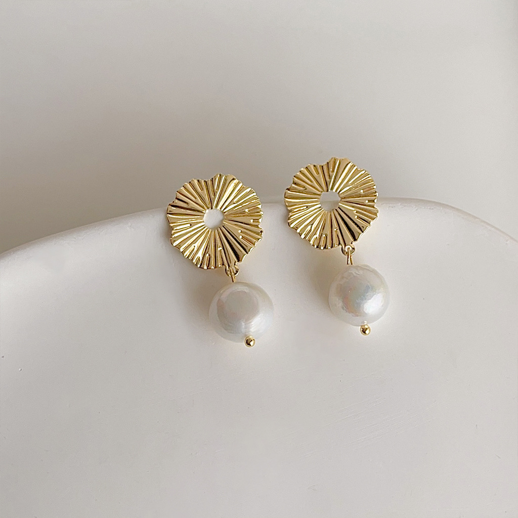 Accessori fai da te: Orecchini - Pearl Earring Stud recensione e prezzo
