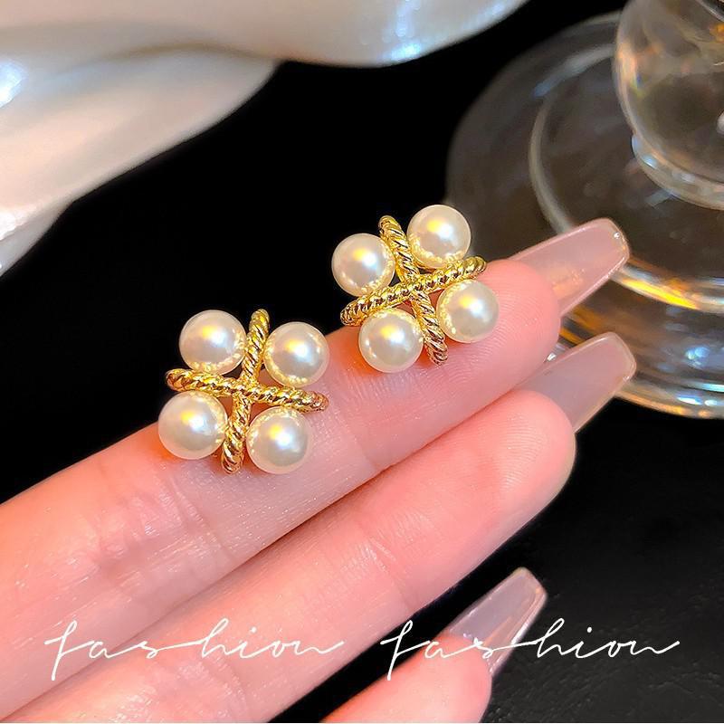 Orecchini a perla a croce in a - Pearl Earring Stud recensione e prezzo