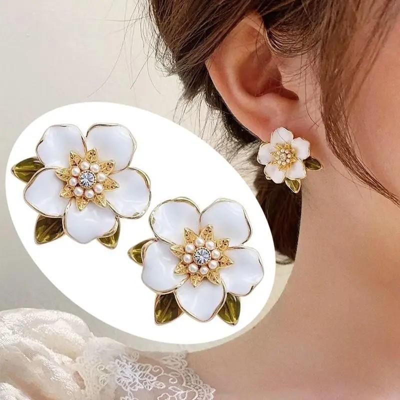 Orecchini in argento 925 con a - Pearl Earring Stud recensione e prezzo