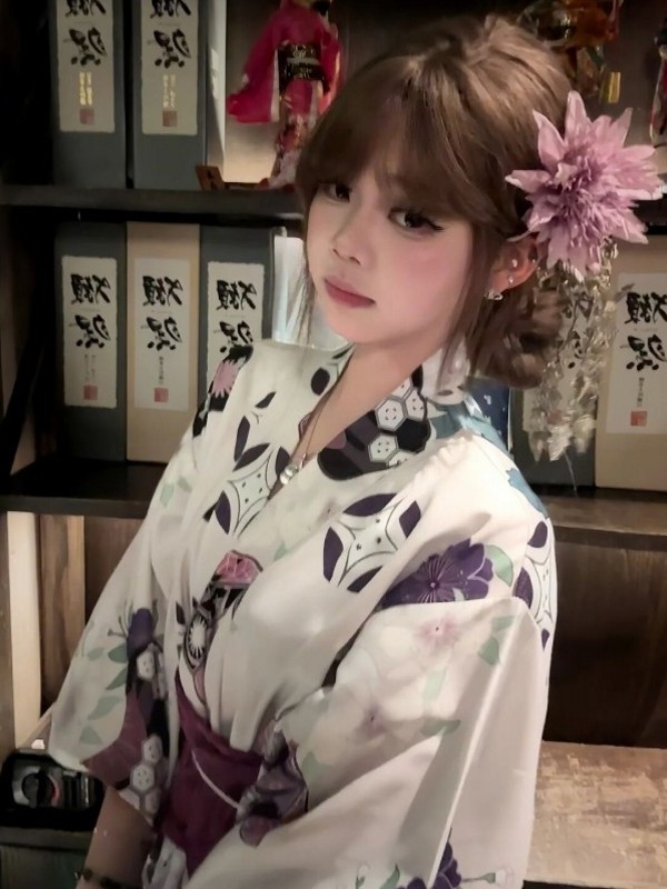 Kimono Tradizionale Viola per  - Japanese Women Formal Wear recensione e prezzo