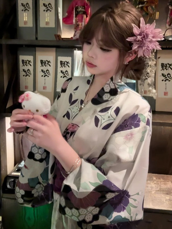 Kimono Tradizionale Viola per  - Japanese Women Formal Wear recensione e prezzo