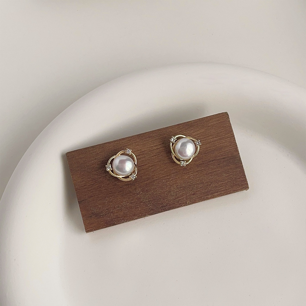 Accessori fai da te: Orecchini - Pearl Earring Stud recensione e prezzo